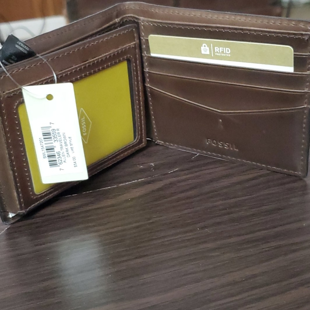 Fossil mens Bi-fold Wallet